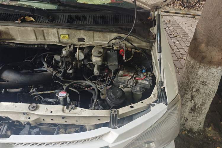 Used Jinbei Grace 2016 2.0L Express Utility Model Engine Bay Left