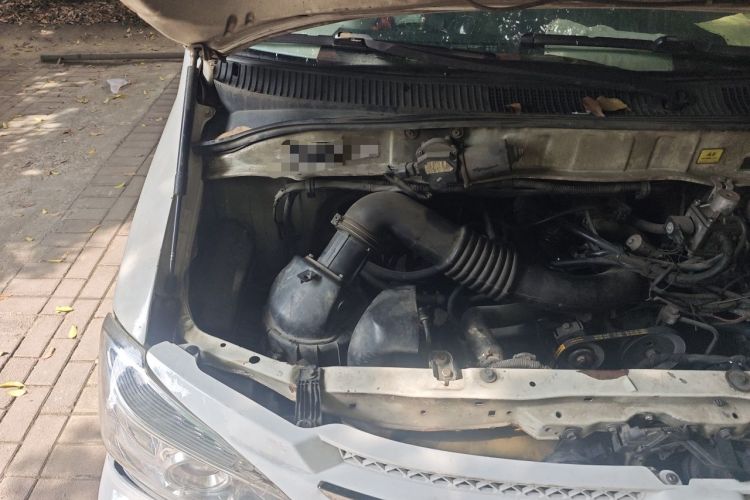 Used Jinbei Grace 2016 2.0L Express Utility Model Engine Bay Right
