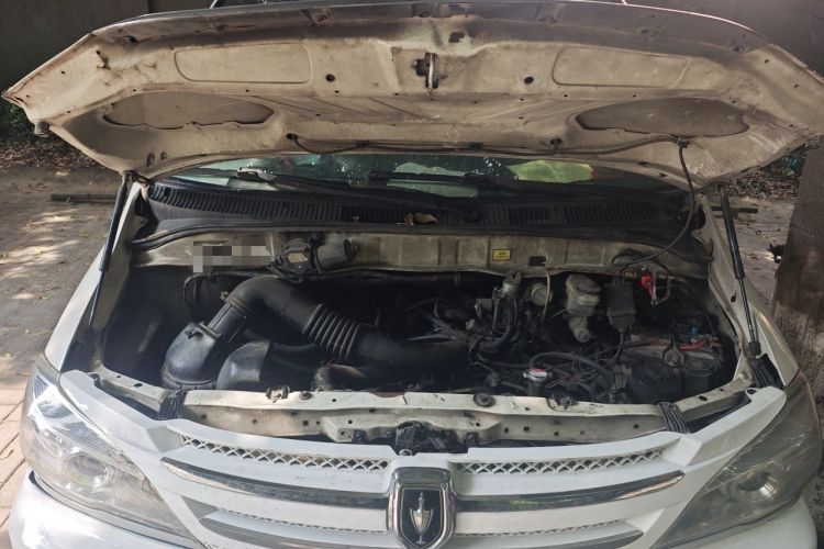 Used Jinbei Grace 2016 2.0L Express Utility Model Engine Bay
