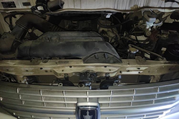 Used Jinbei Grace 2016 2.0L Express Utility Model Engine Bay