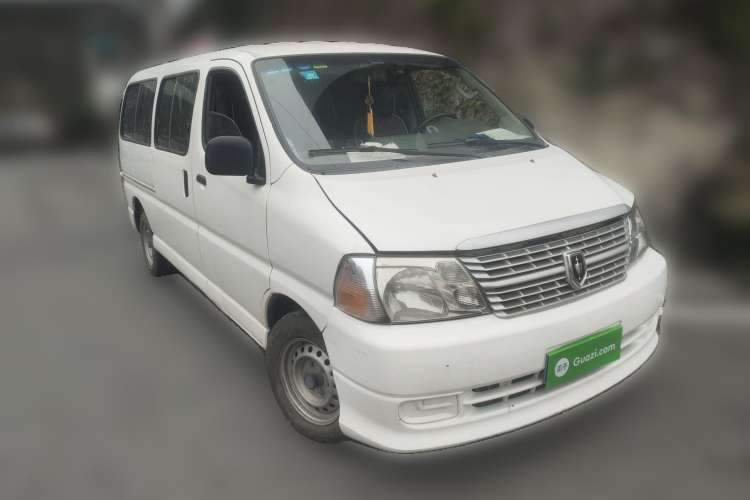 Used Jinbei Grace 2016 2.0L Standard Delivery Version Front Right 45 Deg