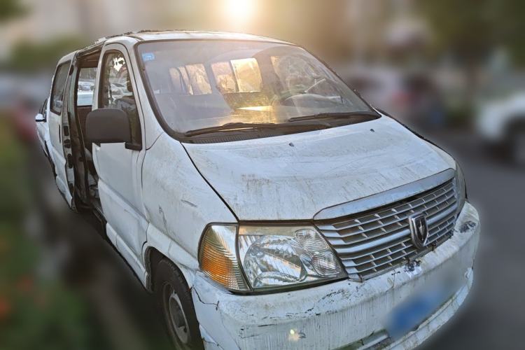 Used Jinbei Grace 2016 2.0L Express Utility Model Front Right 45 Deg