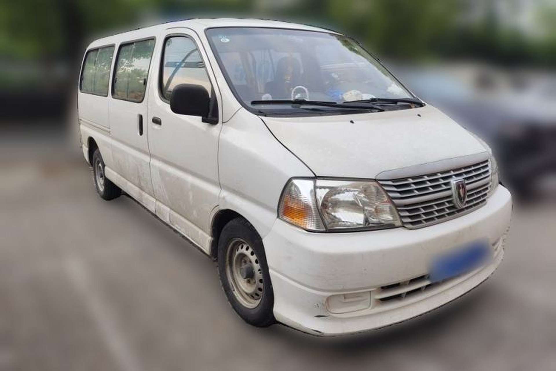 Used Jinbei Grace 2016 2.0L Express Utility Model Front Right 45 Deg