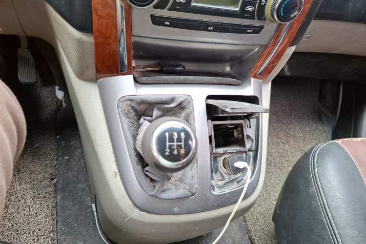 Used Jinbei Grace 2016 2.0L Express Utility Model Gear Lever