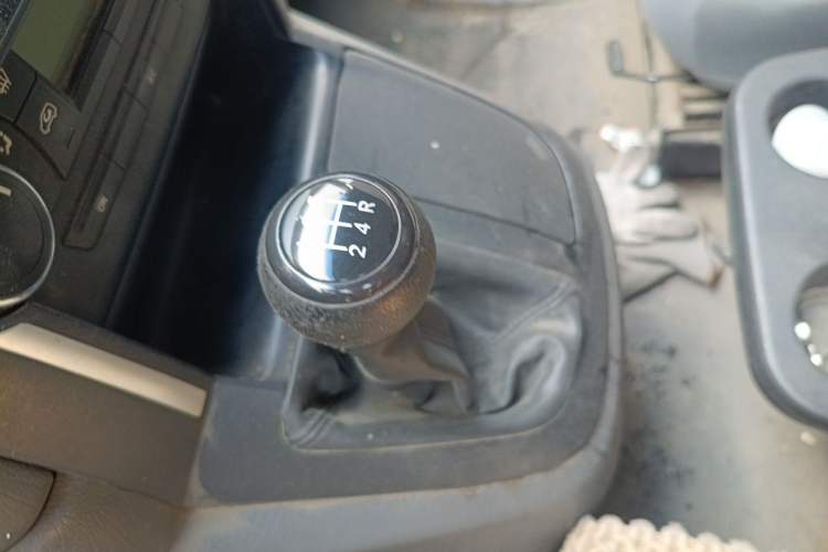 Used Jinbei Grace 2016 2.0L Express Utility Model Gear Lever