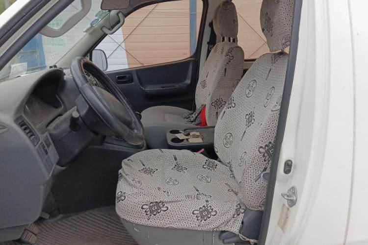 Used Jinbei Grace 2016 2.0L Standard Delivery Version Left Front Seat