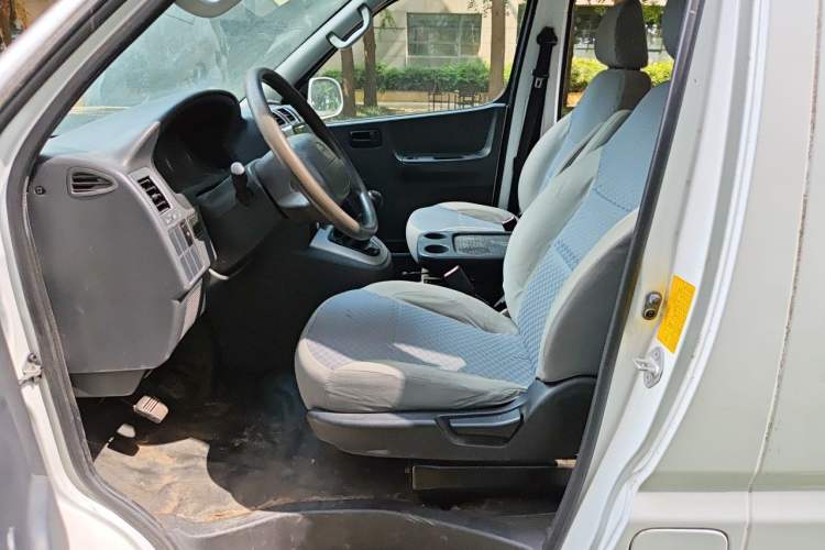 Used Jinbei Grace 2016 2.0L Express Utility Model Left Front Seat