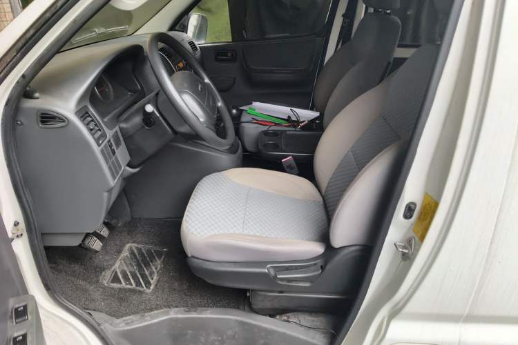 Used Jinbei Grace 2016 2.0L Express Utility Model Left Front Seat