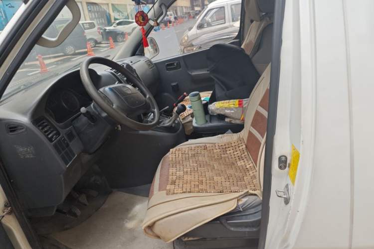 Used Jinbei Grace 2016 2.0L Express Utility Model Left Front Seat