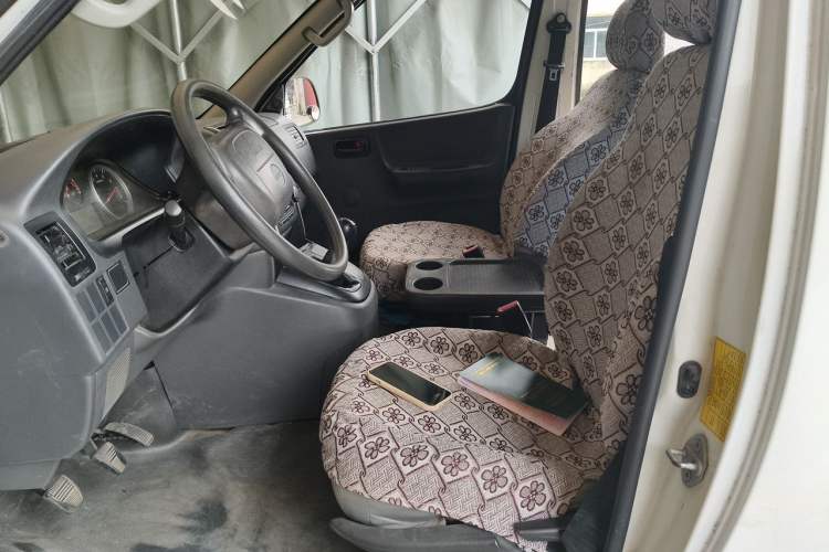 Used Jinbei Grace 2016 2.0L Express Utility Model Left Front Seat