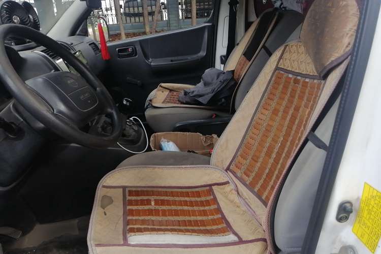 Used Jinbei Grace 2016 2.0L Standard Delivery Version Left Front Seat