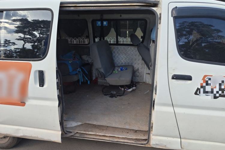 Used Jinbei Grace 2016 2.0L Express Utility Model Left Rear Seat