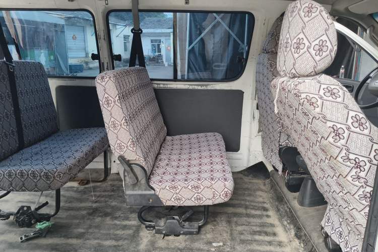 Used Jinbei Grace 2016 2.0L Express Utility Model Left Rear Seat