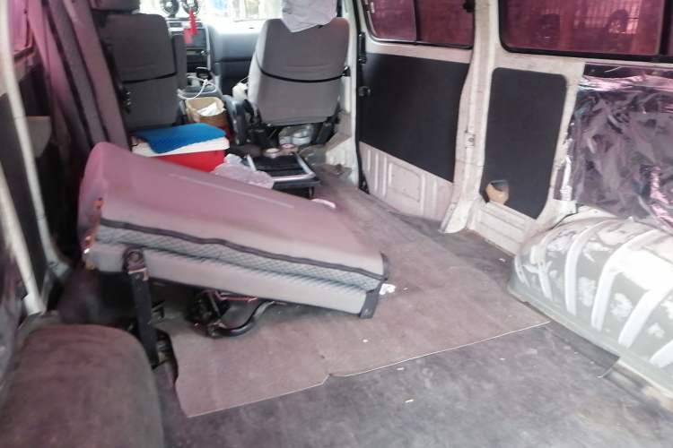 Used Jinbei Grace 2016 2.0L Standard Delivery Version Left Rear Seat