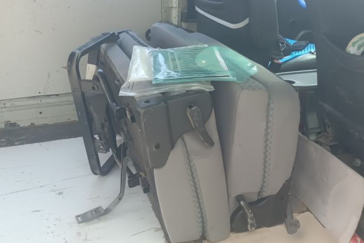Used Jinbei Grace 2016 2.0L Express Utility Model Left Rear Seat
