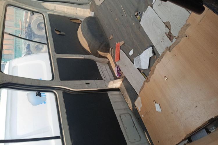 Used Jinbei Grace 2016 2.0L Express Utility Model Left Rear Seat