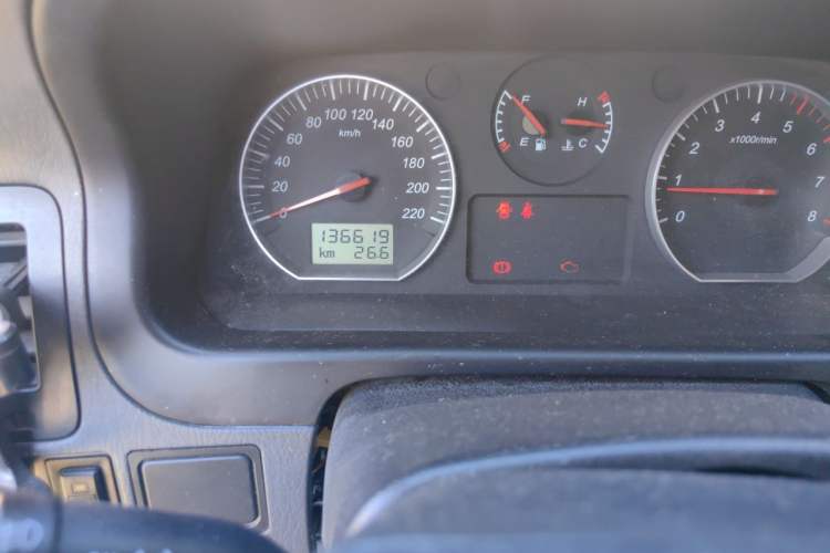 Used Jinbei Grace  Odometer Close Up