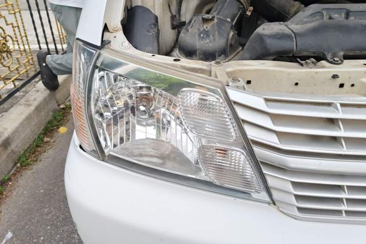 Used Jinbei Grace 2016 2.0L Express Utility Model Right Front Headlight
