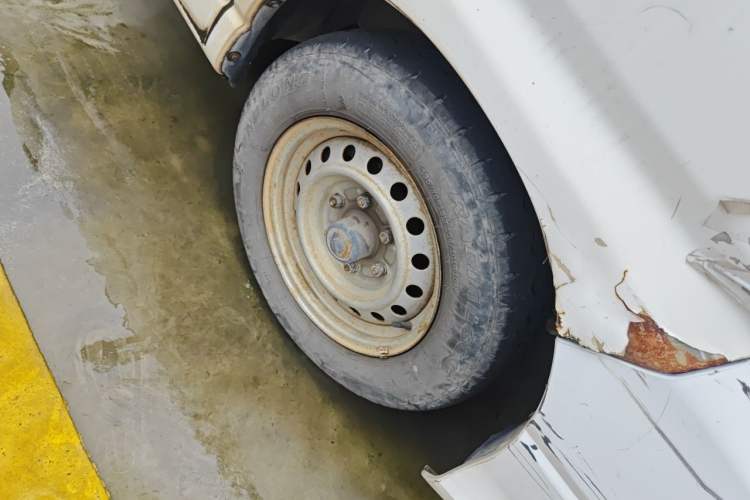 Used Jinbei Grace 2016 2.0L Express Utility Model Right Front Wheel Hub