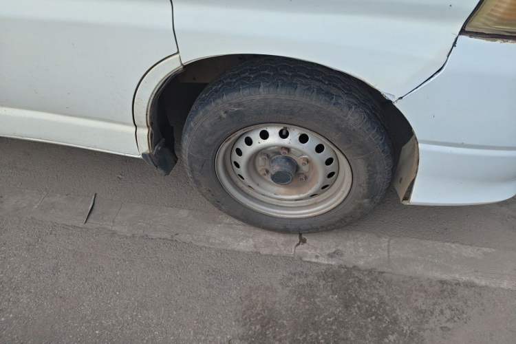 Used Jinbei Grace 2016 2.0L Express Utility Model Right Front Wheel Hub