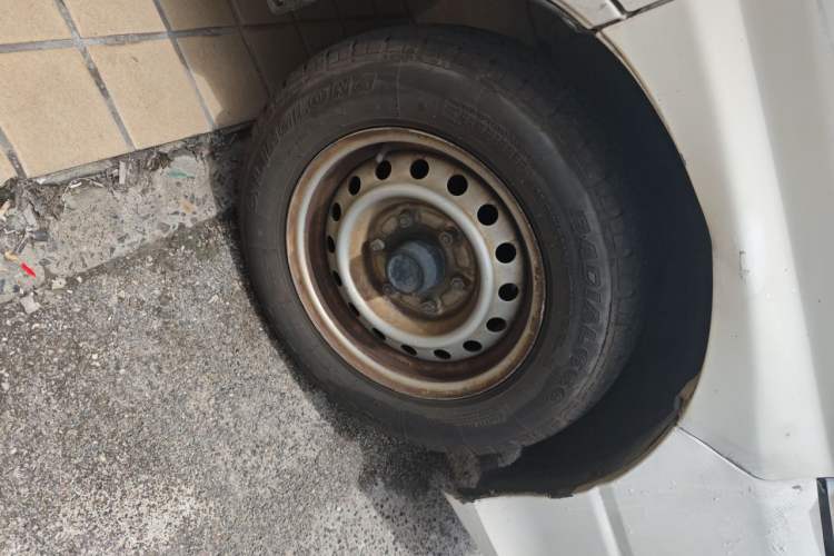 Used Jinbei Grace 2016 2.0L Express Utility Model Right Front Wheel Hub
