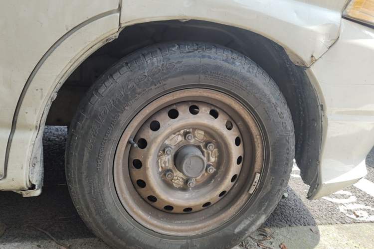 Used Jinbei Grace 2016 2.0L Express Utility Model Right Front Wheel Hub