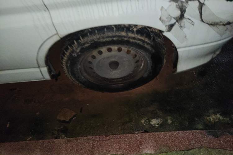 Used Jinbei Grace 2016 2.0L Express Utility Model Right Front Wheel Hub