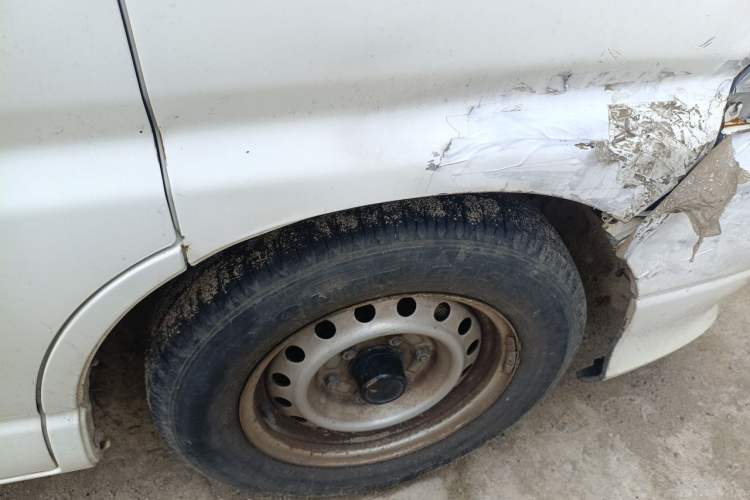 Used Jinbei Grace 2016 2.0L Express Utility Model Right Front Wheel Hub