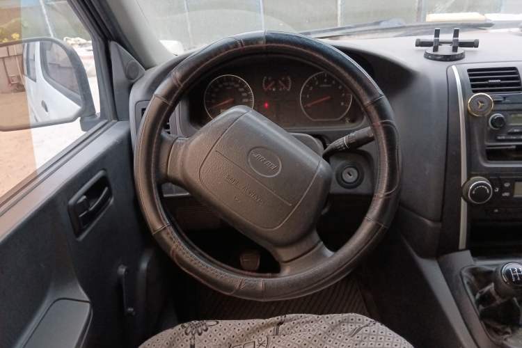 Used Jinbei Grace 2016 2.0L Standard Delivery Version Steering Wheel