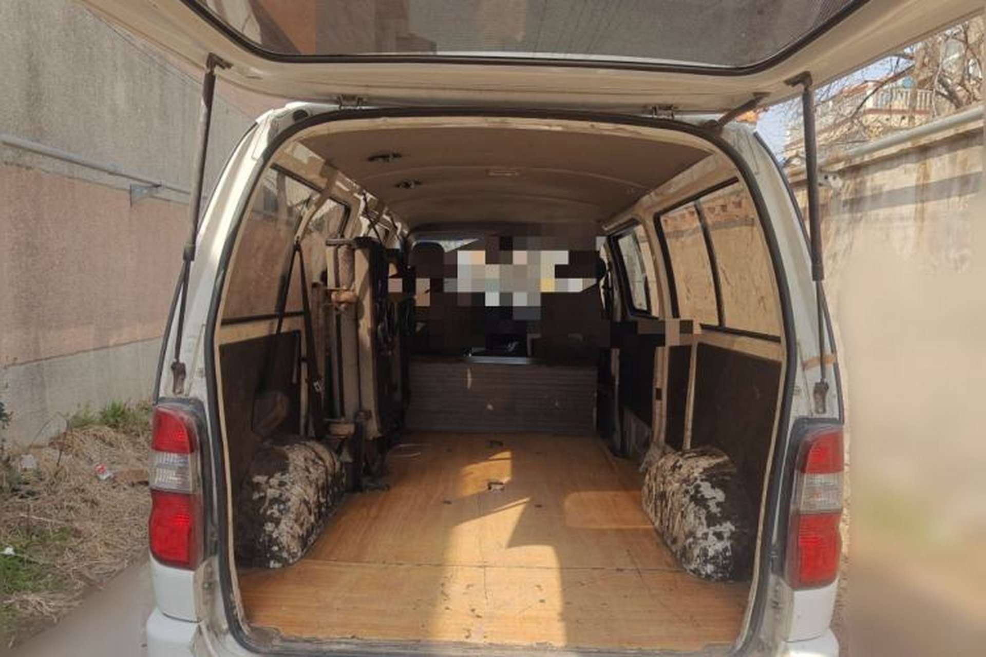 Used Jinbei Grace 2016 2.0L Express Utility Model Trunk