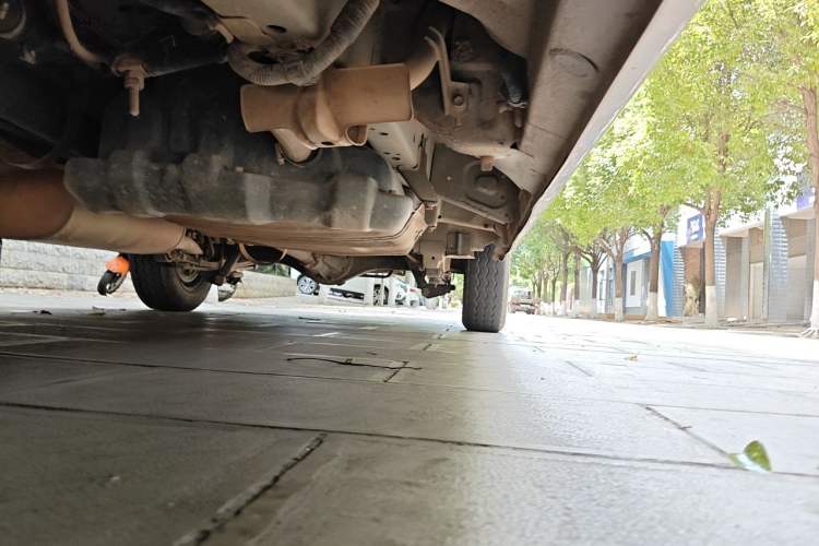 Used Jinbei Grace 2016 2.0L Express Utility Model Chassis Front Left