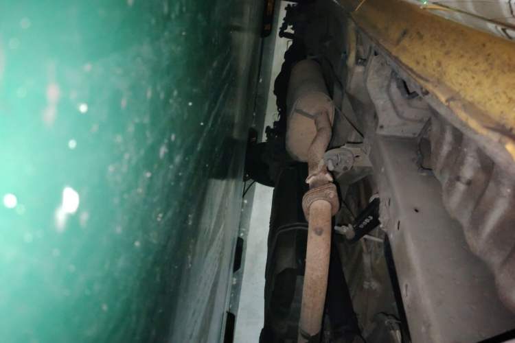 Used Jinbei Grace 2016 2.0L Standard Delivery Version Chassis Front Right