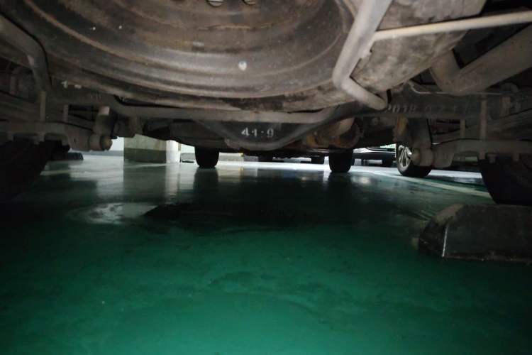 Used Jinbei Grace 2016 2.0L Standard Delivery Version Chassis Rear