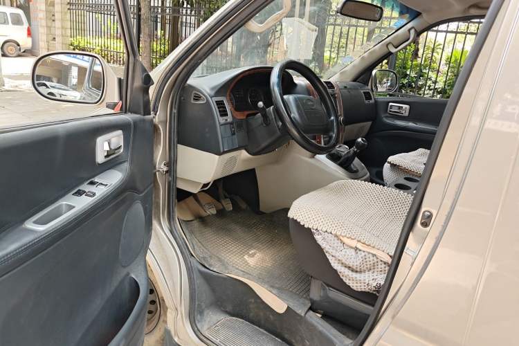 Used Jinbei Grace 2016 2.0L Express Utility Model Driver Seat