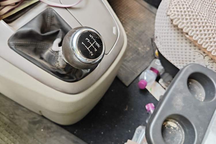 Used Jinbei Grace 2016 2.0L Express Utility Model Gear Lever
