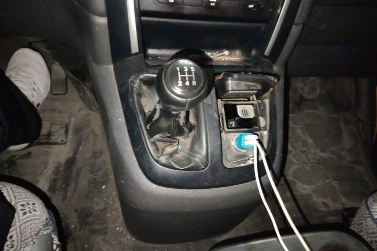 Used Jinbei Grace 2016 2.0L Standard Delivery Version Gear Lever
