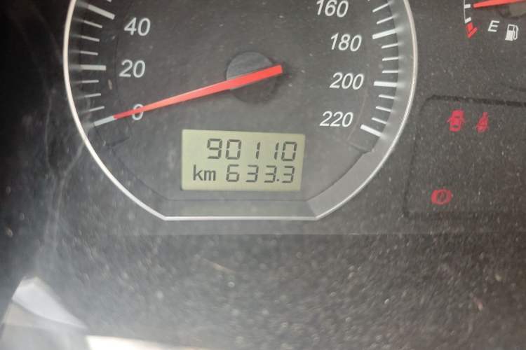Used Jinbei Grace 2016 2.0L Express Comfort Model Odometer Close Up
