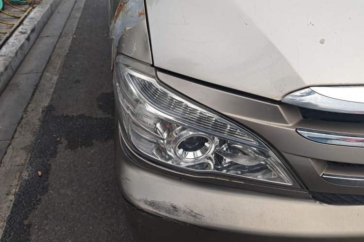 Used Jinbei Grace 2016 2.0L Express Utility Model Right Front Headlight