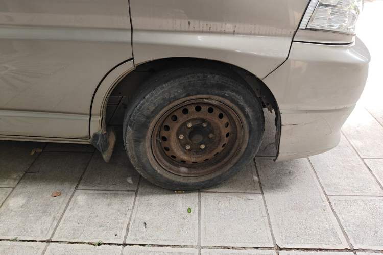 Used Jinbei Grace 2016 2.0L Express Utility Model Right Front Wheel Hub