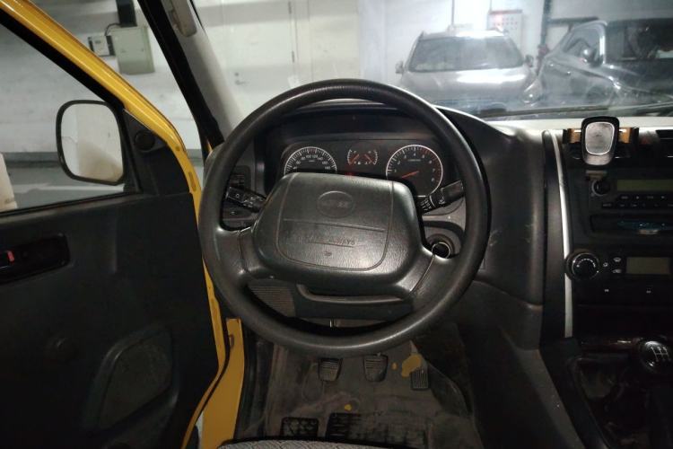 Used Jinbei Grace 2016 2.0L Standard Delivery Version Steering Wheel