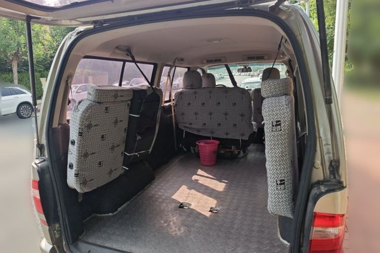 Used Jinbei Grace 2016 2.0L Express Comfort Model Trunk