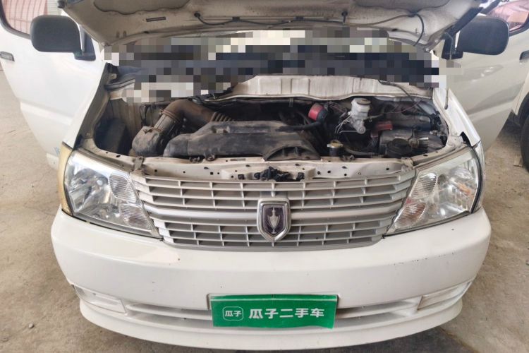 Used Jinbei Grace  Engine Bay