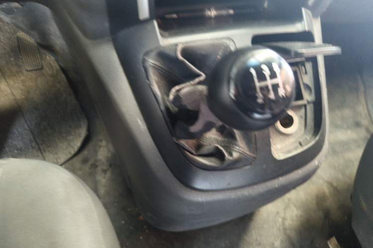 Used Jinbei Grace  Gear Lever