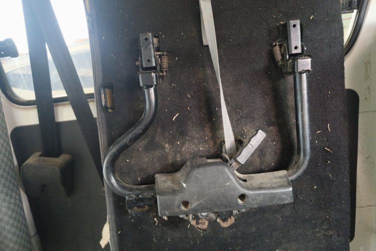 Used Jinbei Grace  Left Rear Seat