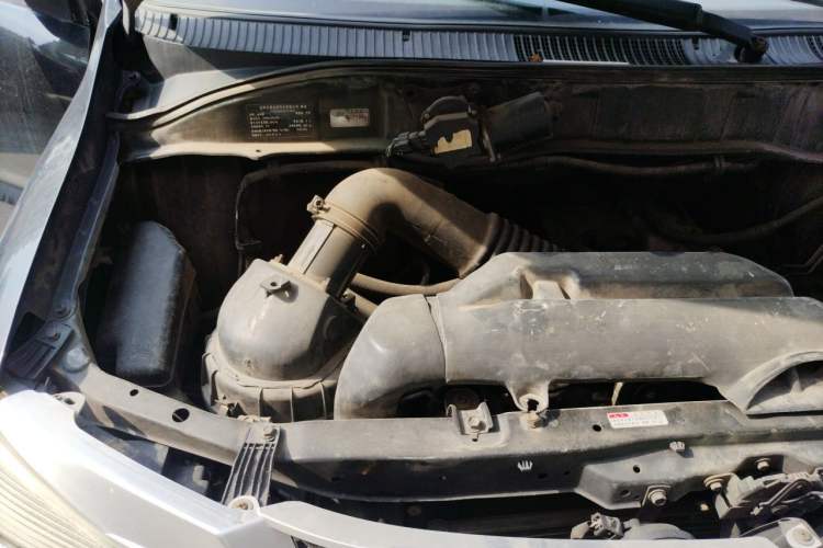 Used Jinbei Grace  Engine Bay Right
