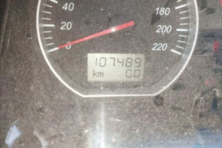 Used Jinbei Grace  Odometer Close Up