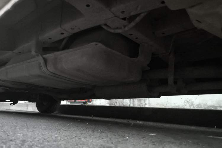Used Jinbei Grace  Chassis Rear Left