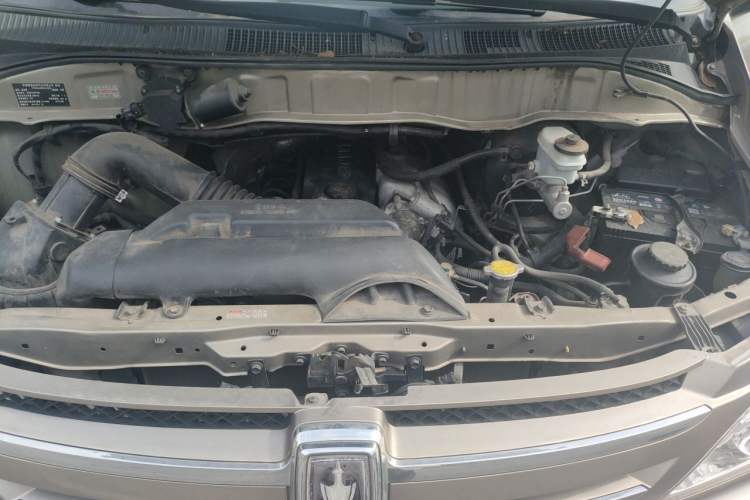 Used Jinbei Grace 2018 2.0L Express Comfort 7-Seater V19 Engine Bay