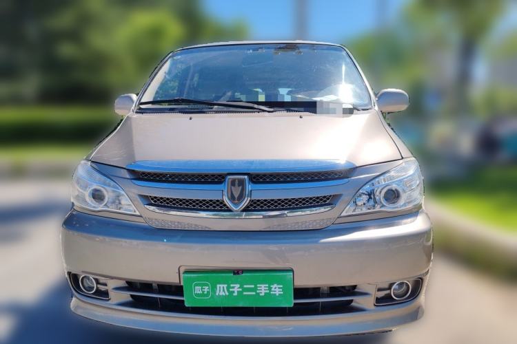 Used Jinbei Grace 2018 2.2L Express Comfort 10-Seater V22 Front