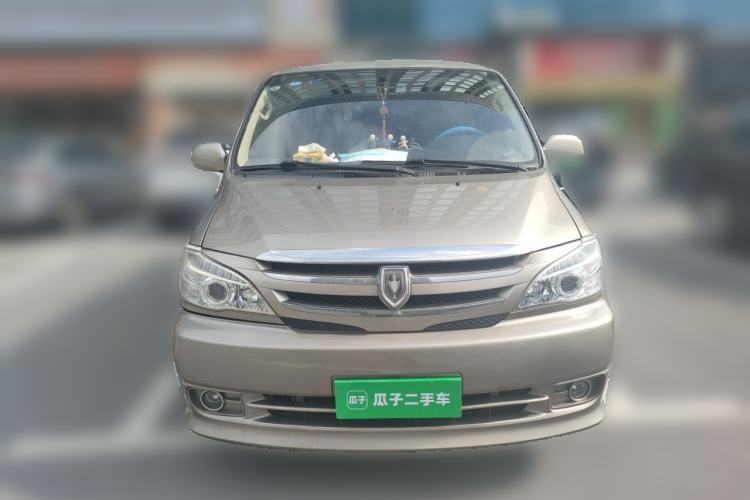 Used Jinbei Grace 2018 2.0L Express Comfort 7-Seater V19 Front